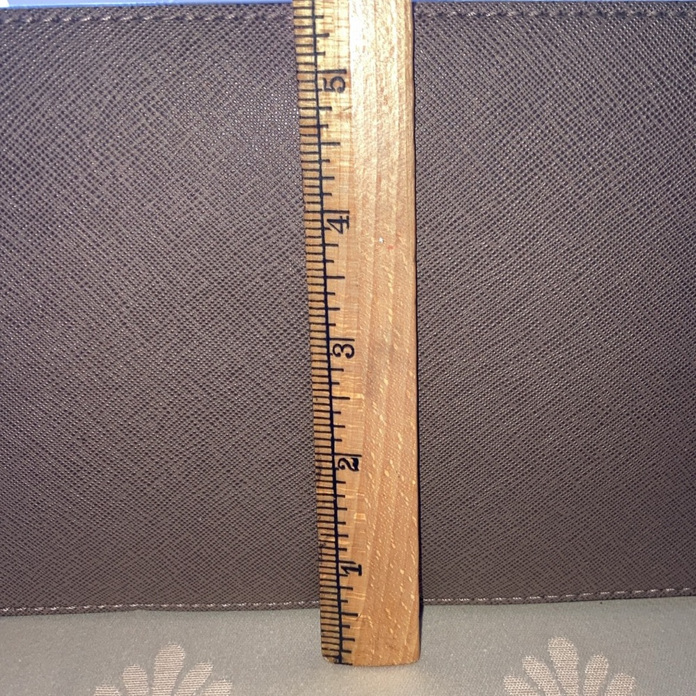 EUC CALVIN KLEIN large bag w/ big end pockets, gt hardware, snap close $78 - Picture 5 of 13
